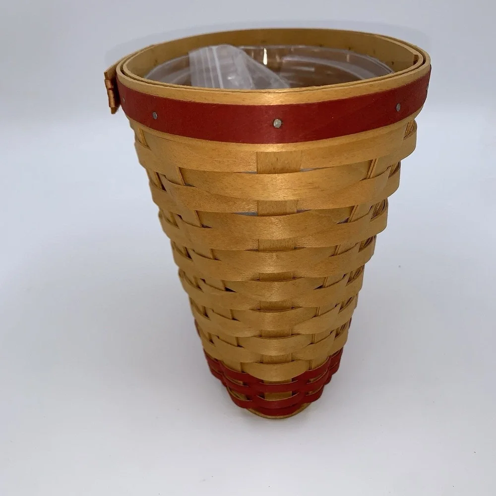 VTG 2002 Longaberger Basket May Series Geranium Liner, Tag, Protector Signed